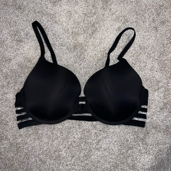 Victoria's Secret Other - Victoria’s Secret black t-shirt push up full coverage 38C